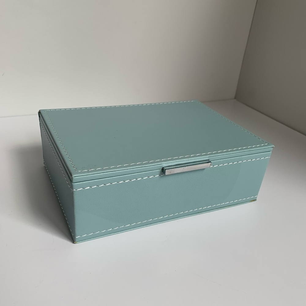 Swing Design Nova Blue Mist Jewelry Box New in Box